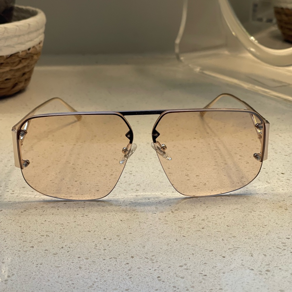 Sunglasses Bundle - Picture 10 of 10